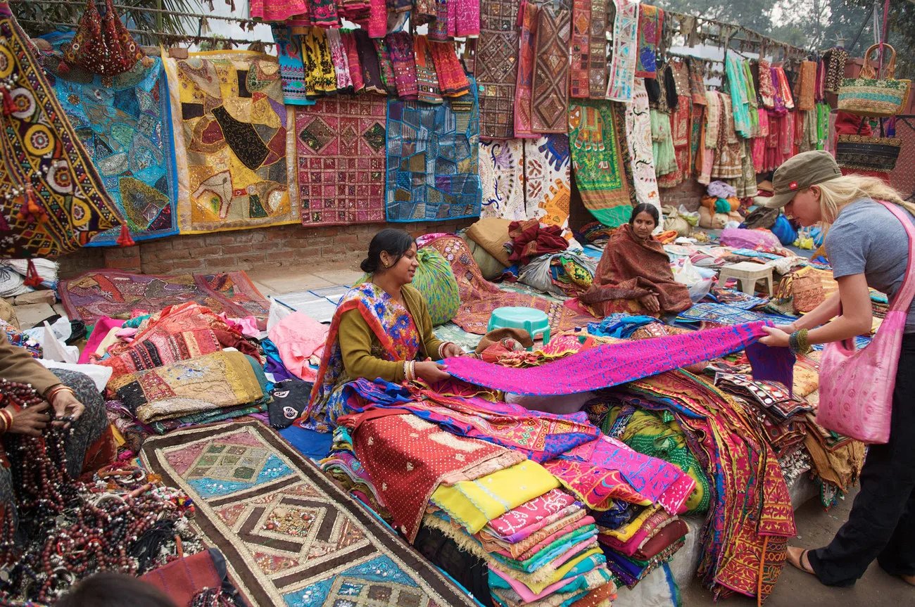 Shopping-in-new-delhi