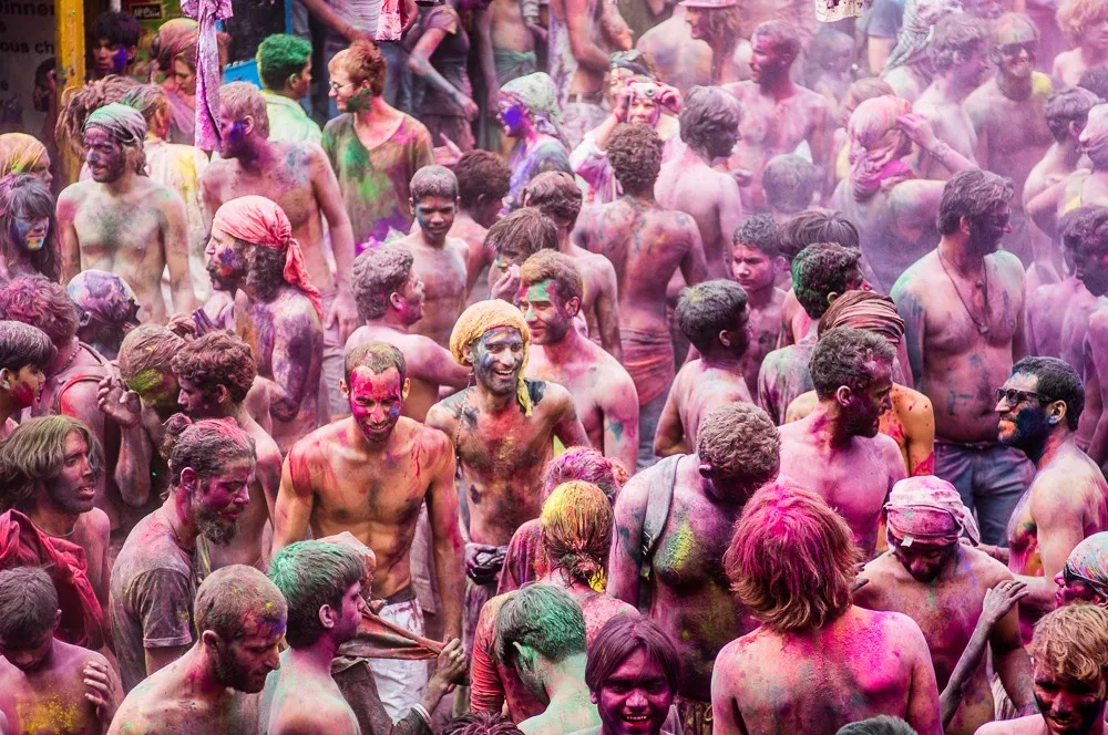 Celebrating-Holi-Festival-Pushkar