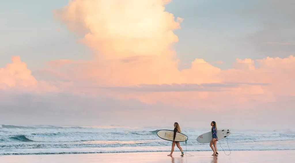 surfing-in-Costa-Rica