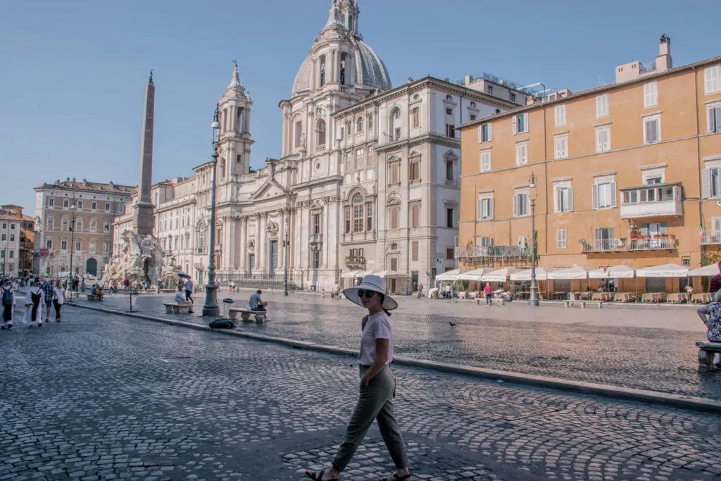 evening-stroll-at-Piazza-Navona
