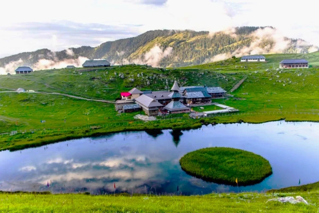 Beautiful Parashar Lake